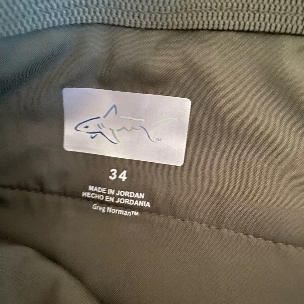 Greg Norman Green‎ golf shorts men’s size 34